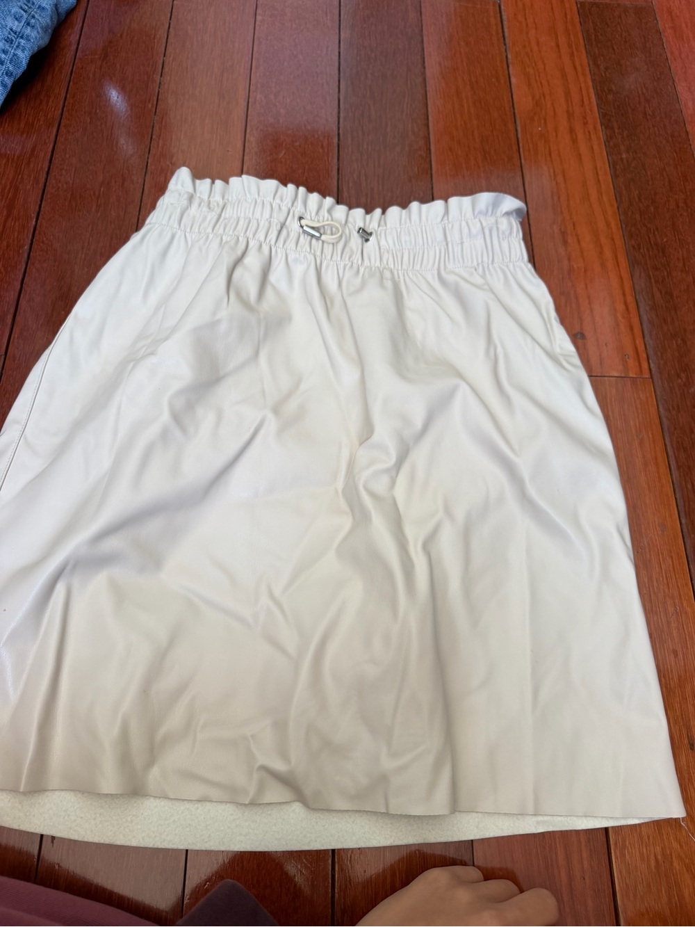 Vero Moda Off-White A-Line Skirt with Elastic Waist